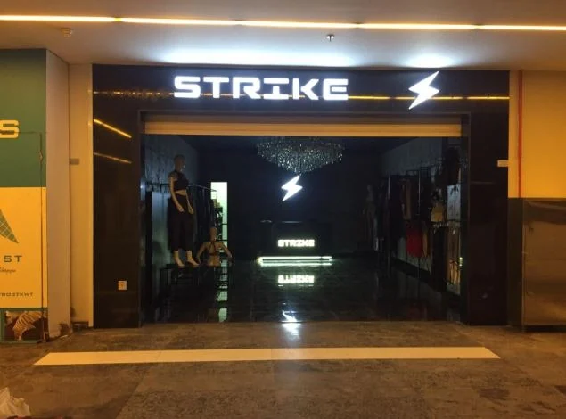 STRIKE – حروف بارزة مضيئة للواجهة
